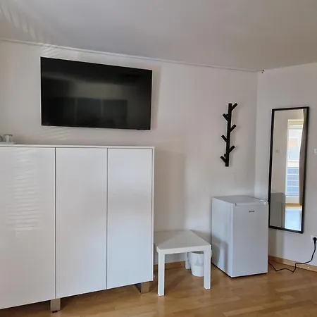 Rest Nest Hiša za goste